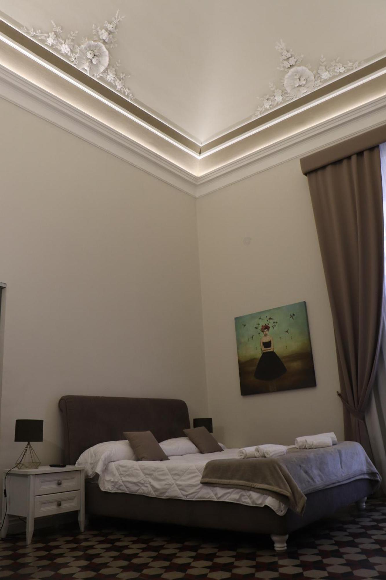 Domus Iole Appartamento Nel Centro Storico カターニア エクステリア 写真